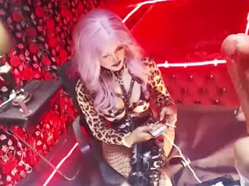 _hailyourqueenx Image 14