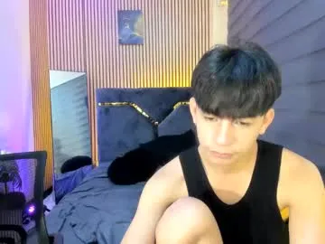 alluring_alpha Image 3