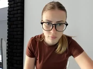 amelia_gold9 Image 3