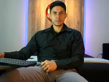 andrew_elliot Image 4