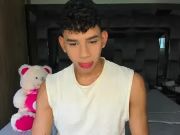 andrew_twink18 Image 3