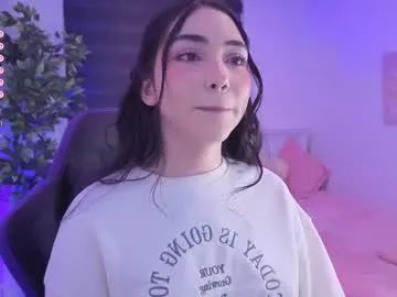 anniebrie Image 8