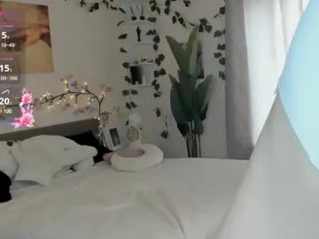 emily_relishh Image 7