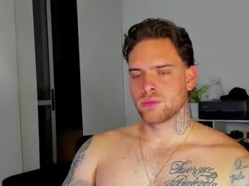 lukeglanton17 Image 14