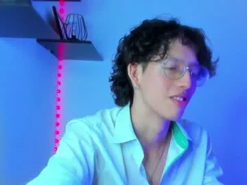 manu_vera8's Thumb Image