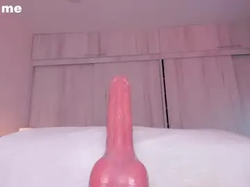 missjuliaa_ Image 5