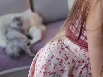 pretty_princess_elina Image 14