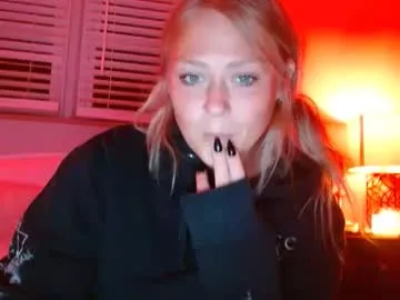 sneakyalicek Image 9