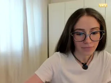 snowww_white Image 15