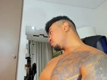 zeus_strong93 Image 5