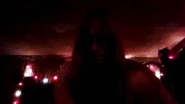 4EyedSluttyGinger Image 6