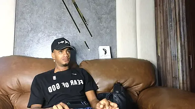 AaronCruz_'s Thumb Image