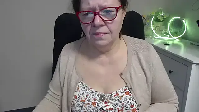 Adelewildx's Thumb Image