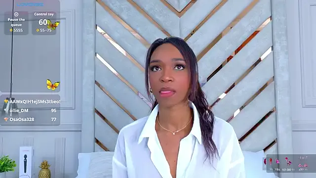 Agatha-Adams Image 18
