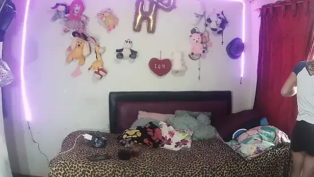 alexxa_dirty Image 2