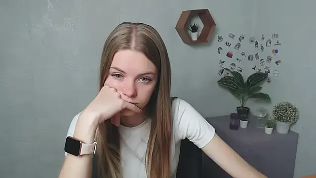 AliceFlirtt_ Image 9