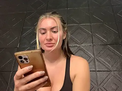 Alyssa_rhoades Image 6