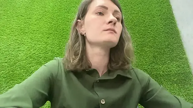 AshlyJoy Image 3