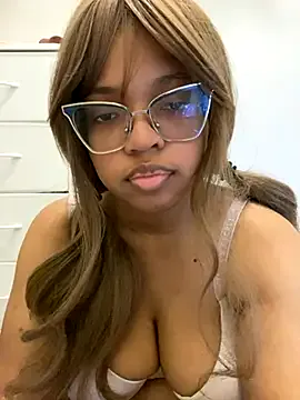 AwkwardJasminee Image 6