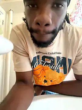 BigBDMari Image 11
