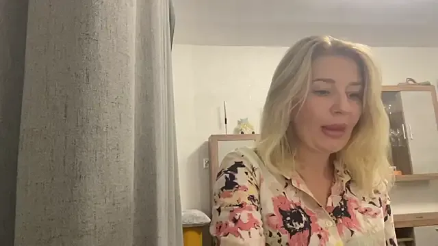 Blondie_xoxoxo Image 4