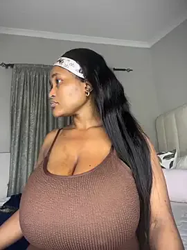 Bustygoddess32 Image 11