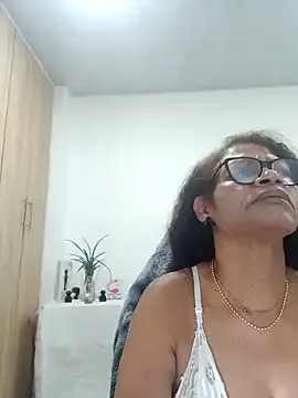 BustyMilf_ Image 9
