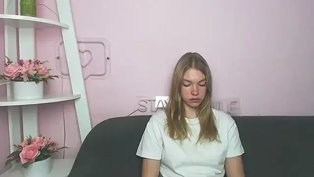 CassieDi Image 4