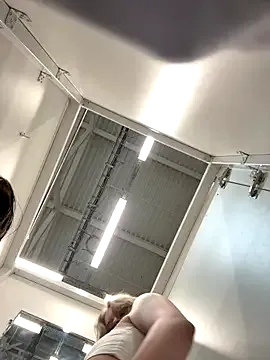 Cum_girlss Image 2