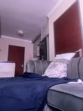 Curvy_SquirtMachine Image 4