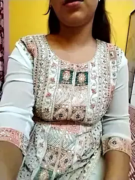 DreamGirlRiya Image 6