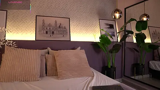ElleDiane Image 15