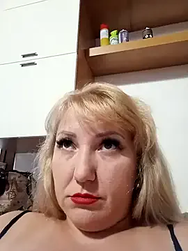 EmmaQueen4 Image 10