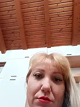 EmmaQueen4 Image 9