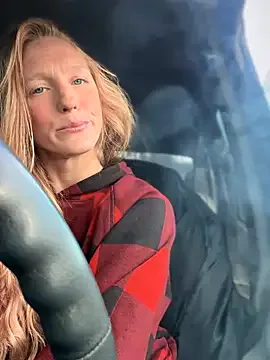 GoldenFlameGoddess Image 19