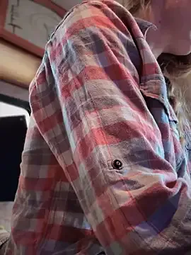 GoldenFlameGoddess Image 9