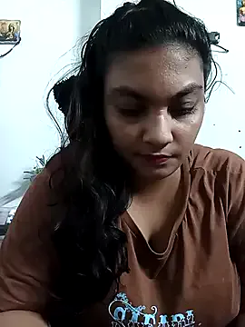HottyOlly Image 3