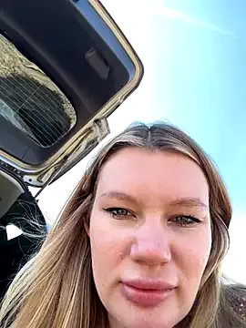 justmilaa Image 15