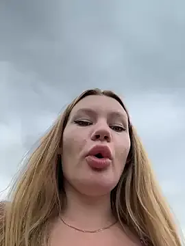 justmilaa Image 17