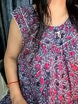 kaamuk_shweta Image 17