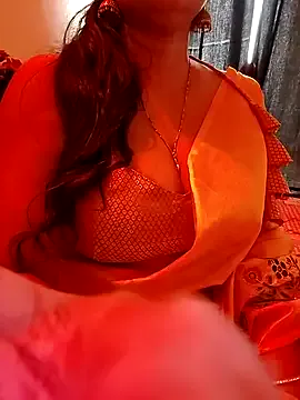 kaamuk_shweta Image 5
