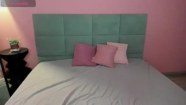 KetrinWhite Image 6
