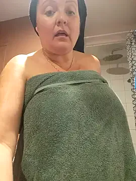 lady_charlyne Image 3