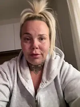 LeniGold_Official's Thumb Image