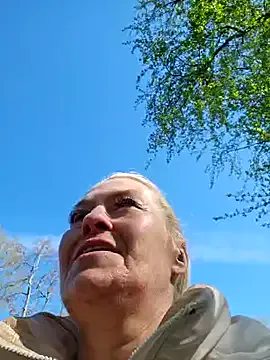 lisalustjouw's Thumb Image