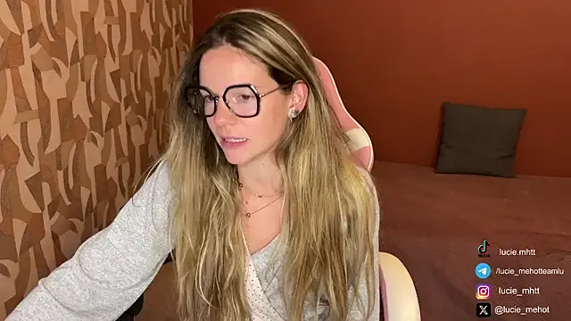 lucie_mehott Image 4