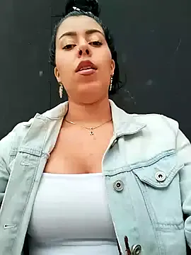 Luianna's Thumb Image