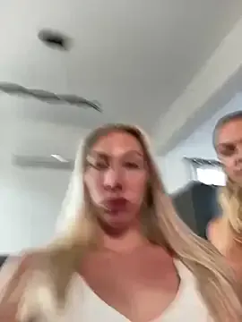 LuisaBecker's Thumb Image