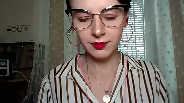 LuminousLady Image 4