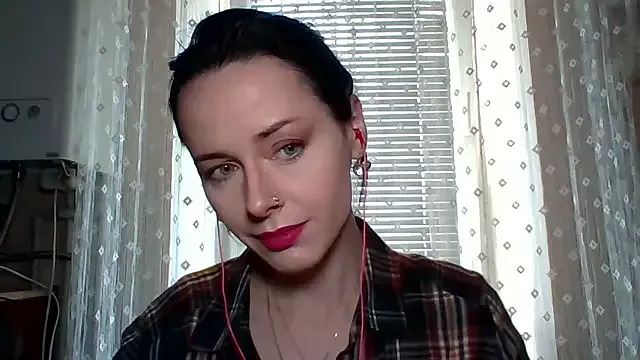 LuminousLady Image 6